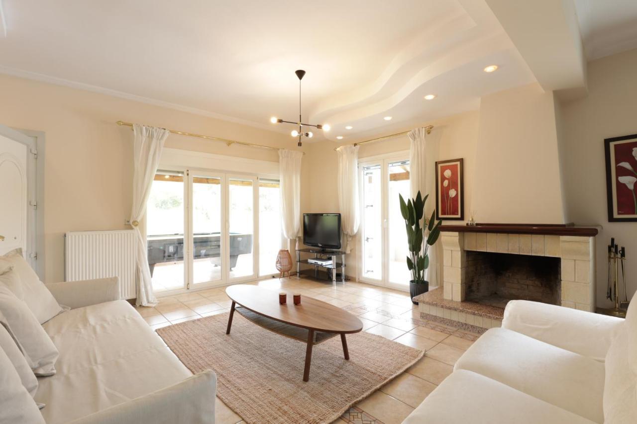 Country Villa Verde - 2Floor Family Home Kouramaditika Luaran gambar